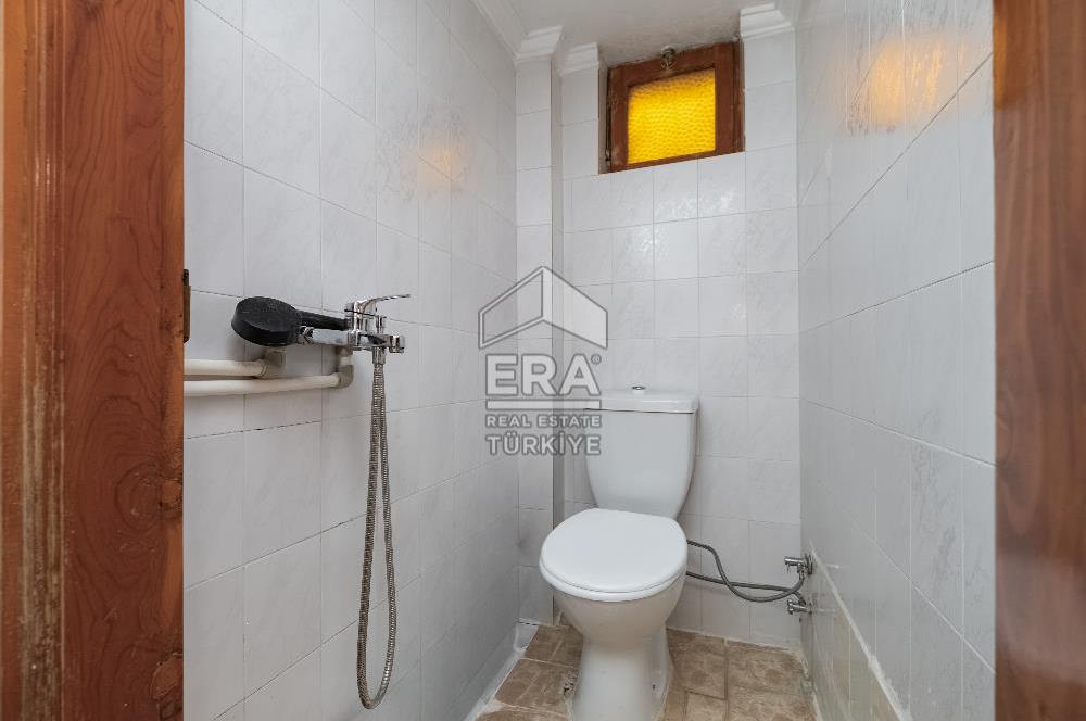 Antalya Kepez Şelale Sitesinde Satılık 5+2 250m² Tripleks Villa