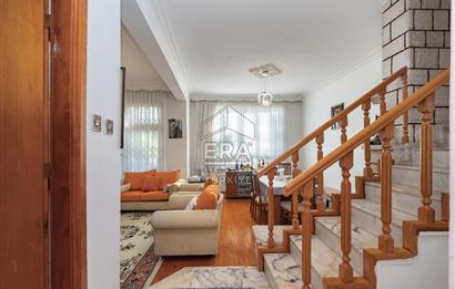 Antalya Kepez Şelale Sitesinde Satılık 5+2 250m² Tripleks Villa