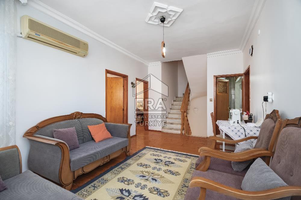 Antalya Kepez Şelale Sitesinde Satılık 5+2 250m² Tripleks Villa