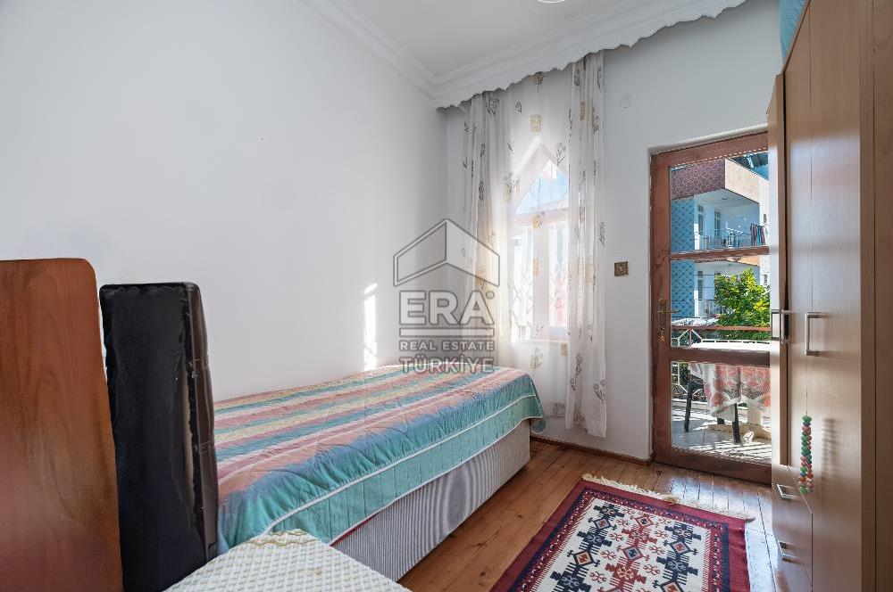 Antalya Kepez Şelale Sitesinde Satılık 5+2 250m² Tripleks Villa