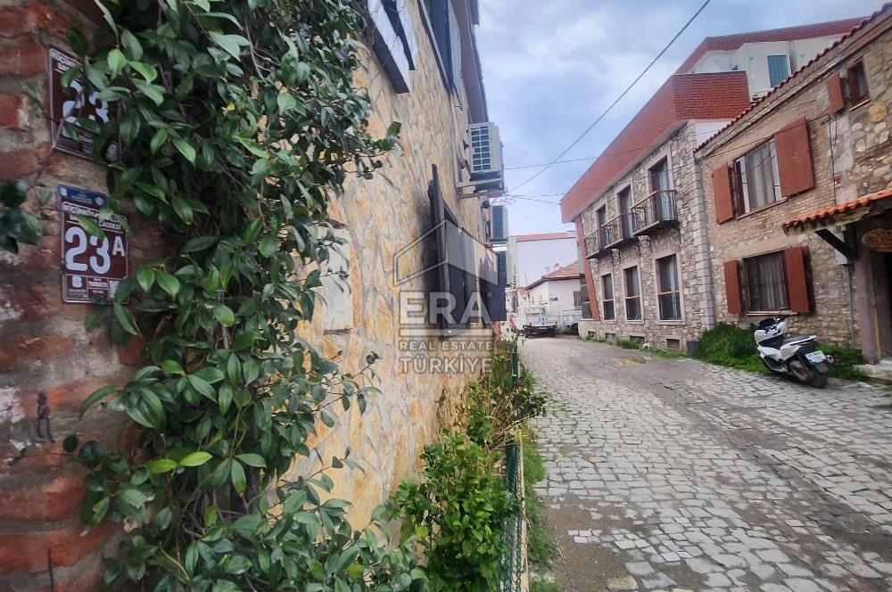  AYVALIK KÜÇÜKKÖY’DE TAMAMEN RESTORE EDİLMİŞ, BAHÇELİ TAŞ EV