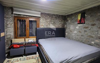  AYVALIK KÜÇÜKKÖY’DE TAMAMEN RESTORE EDİLMİŞ, BAHÇELİ TAŞ EV