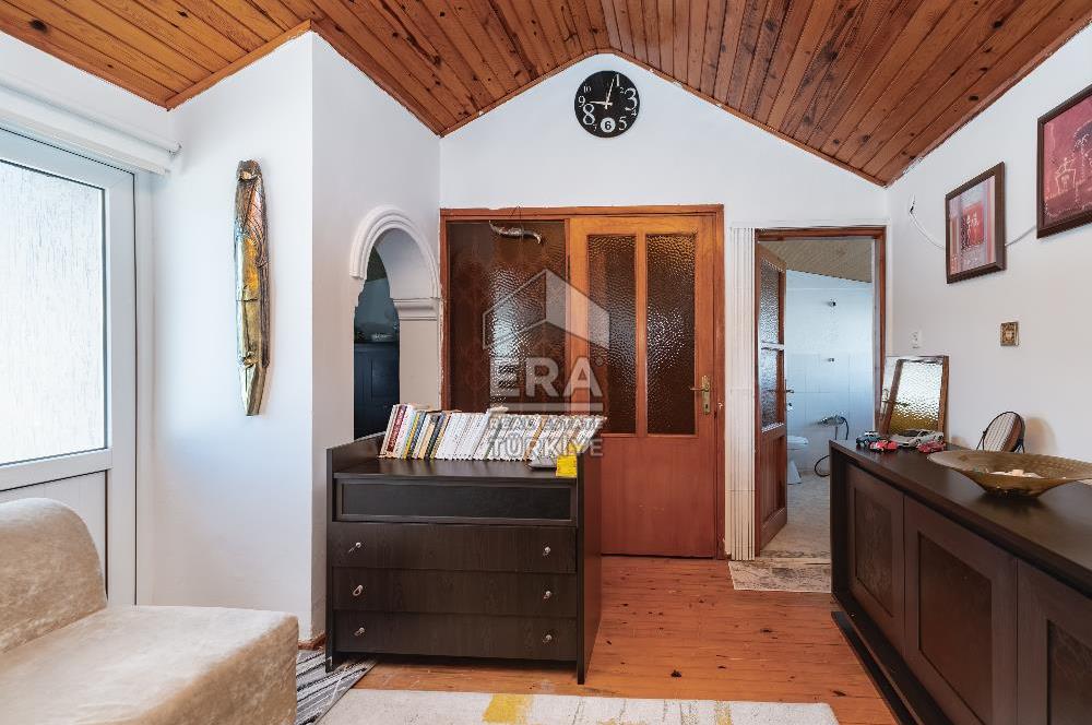 Antalya Kepez Şelale Sitesinde Satılık 5+2 250m² Tripleks Villa