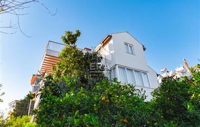 Antalya Kepez Şelale Sitesinde Satılık 5+2 250m² Tripleks Villa