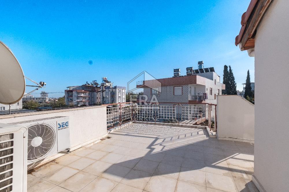 Antalya Kepez Şelale Sitesinde Satılık 5+2 250m² Tripleks Villa
