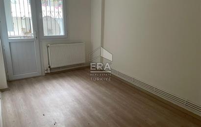 Bostanlı Merkezde 3+1 Kiralık Daire