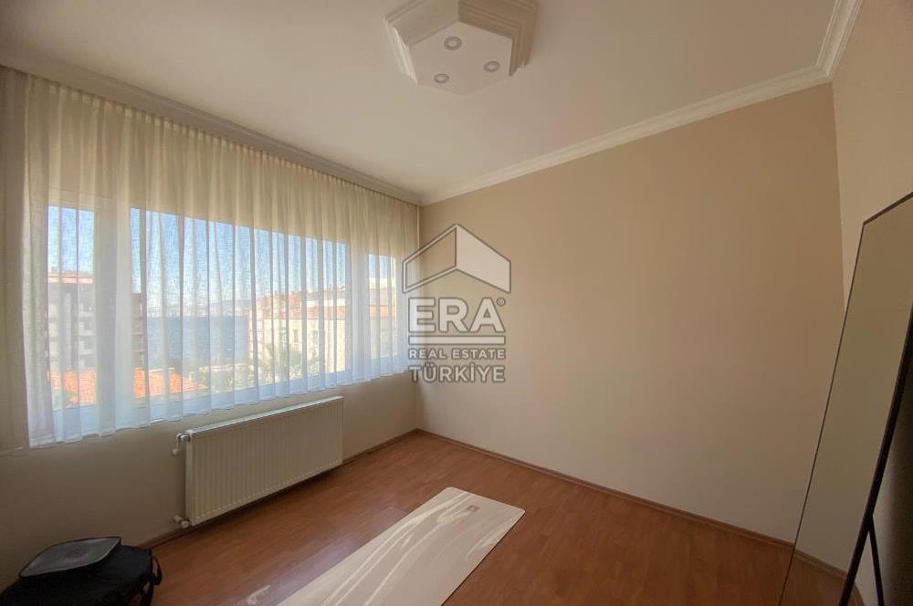 Konak Mithatpaşa Mahallesi 3+1 Satılık Daire