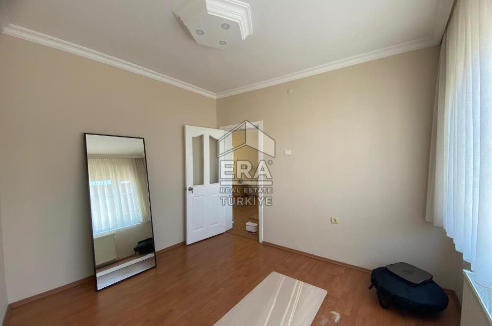 Konak Mithatpaşa Mahallesi 3+1 Satılık Daire