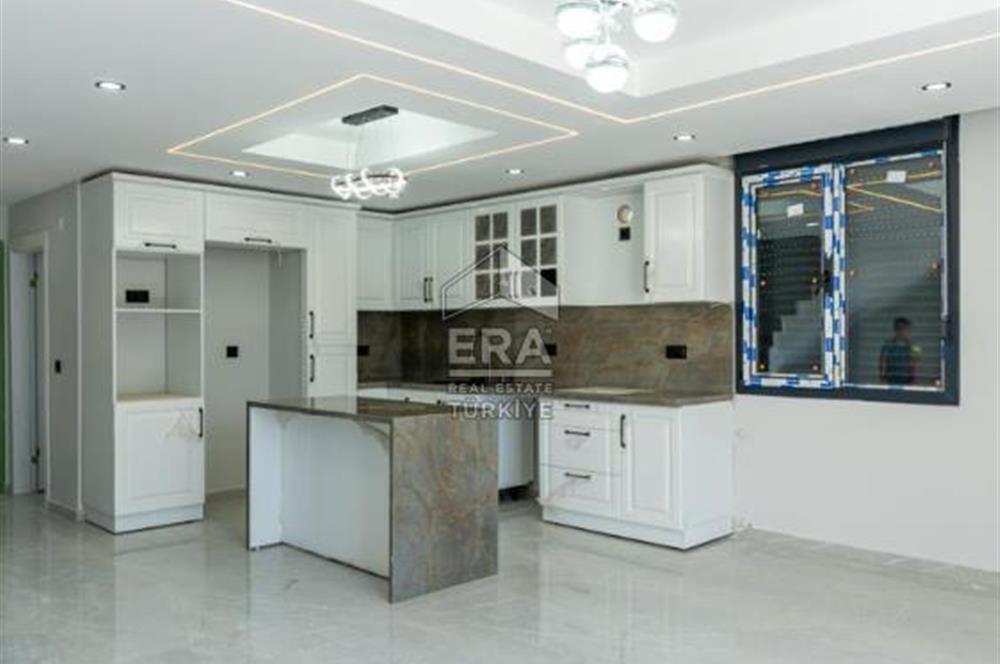 ERA ANGEL'dan Ayvalık Altınovada Deniz 300 mt.3+1 Satılık Villa