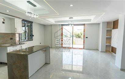 ERA ANGEL'dan Ayvalık Altınovada Deniz 300 mt.3+1 Satılık Villa