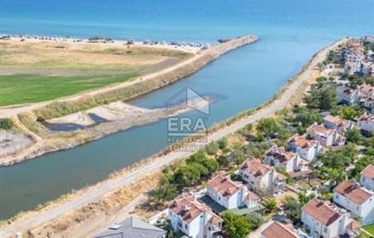 ERA ANGEL'dan Ayvalık Altınovada Deniz 300 mt.3+1 Satılık Villa