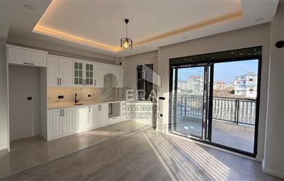 MANAVGAT ILICA'DA HAVUZLU ASANSÖRLÜ SIFIR KİRALIK 1+1 DAİRE