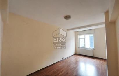 KÜÇÜKBAKKALKÖY PRESTİJ CAD. BAŞINDA İÇİ BAKIMLI FERAH OFİS