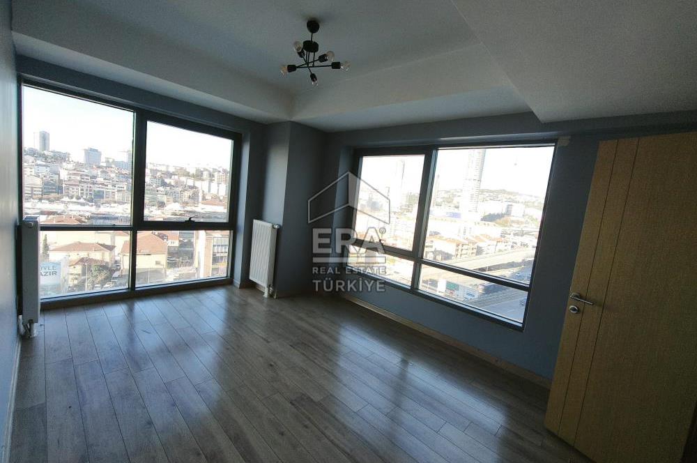 EVİM KADIKÖY RESIDANCE'TA 3+1 MAKSİMUM GÖRÜNÜRLÜKLÜ OFİS VEYA KONUT