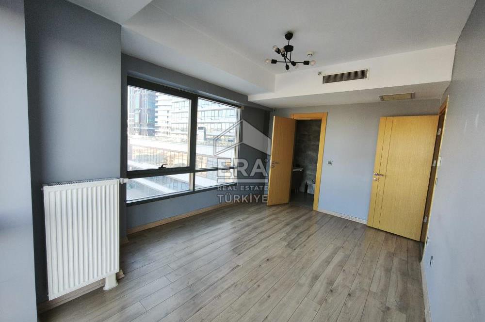 EVİM KADIKÖY RESIDANCE'TA 3+1 MAKSİMUM GÖRÜNÜRLÜKLÜ OFİS VEYA KONUT