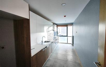 EVİM KADIKÖY RESIDANCE'TA 3+1 MAKSİMUM GÖRÜNÜRLÜKLÜ OFİS VEYA KONUT