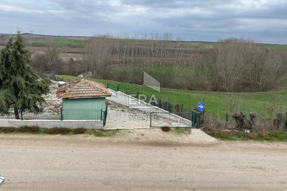 Edirne Köşen Köyünde Kapalı Garajlı 2 Katlı Müstakil Ev