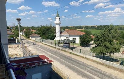 Edirne Köşen Köyünde Kapalı Garajlı 2 Katlı Müstakil Ev