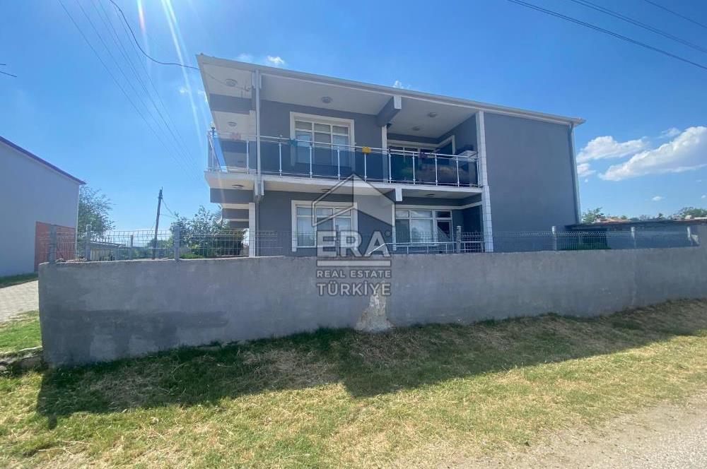 Edirne Köşen Köyünde Kapalı Garajlı 2 Katlı Müstakil Ev