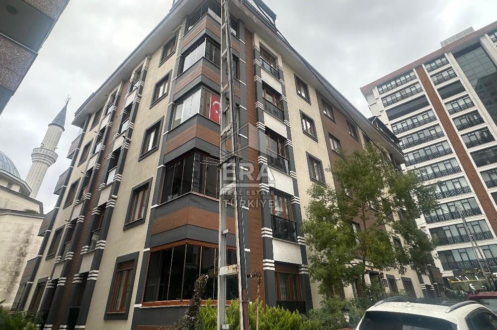 ÜMRANİYE FATİH SULTAN MEHMET MAHALLESİNDE SATILIK DAİRE