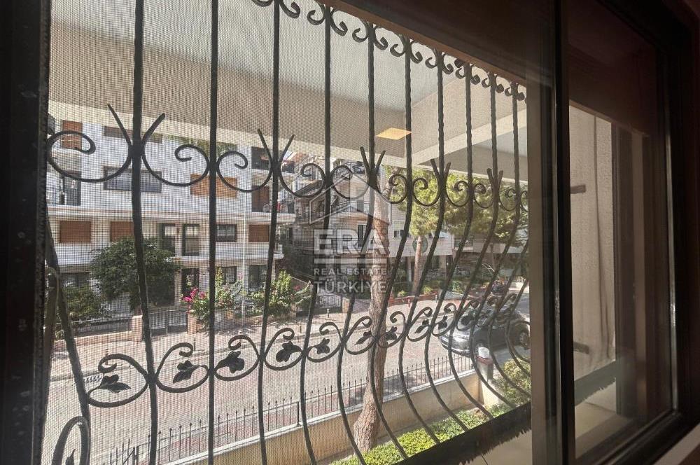 Bostanlı Merkez Satılık Dubleks Bahçe Katı