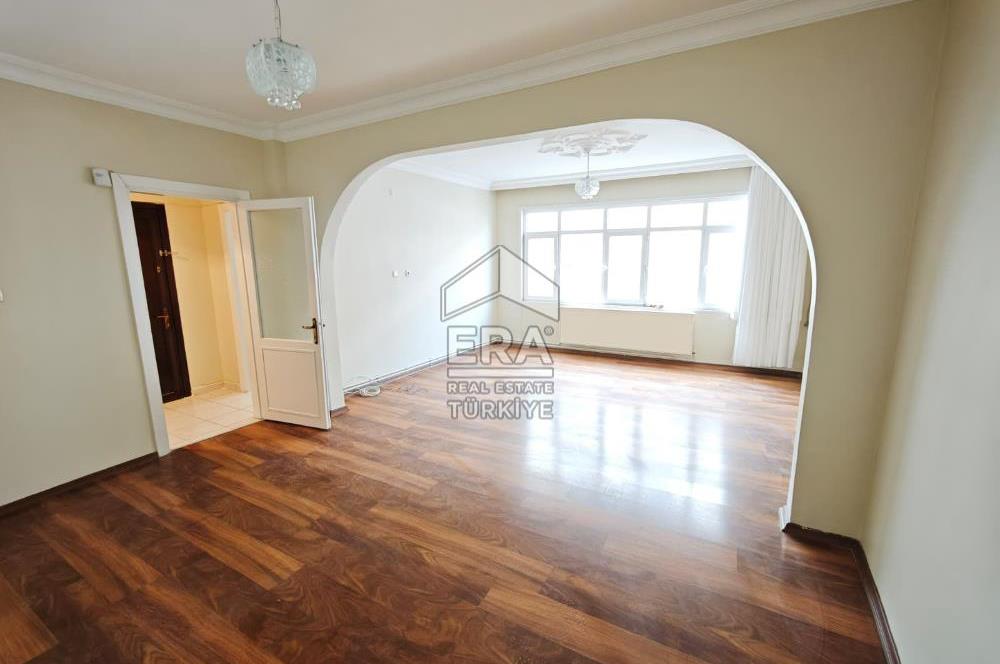 ÜSKÜDAR ZEYNEP KAMİLDE GENİŞ 2+1 KİRALIK DAİRE