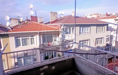 VALİDE ATİK'DE GENİŞ VE BAKIMLI 2+1 KİRALIK DAİRE 