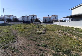 SEFERİHİSAR'DA 300 M2 İMARLI SATILIK ARSA - 1 - 14333