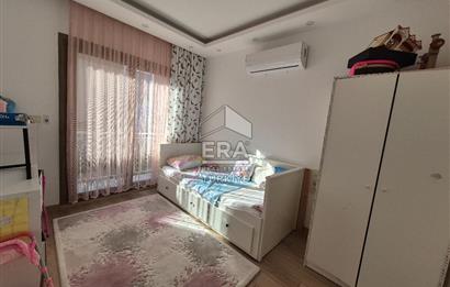 ÇEŞME YALIDA DENİZE YÜRÜME MESAFESİNDE HAVUZLU 4+1 VİLLA