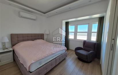 ÇEŞME YALIDA DENİZE YÜRÜME MESAFESİNDE HAVUZLU 4+1 VİLLA