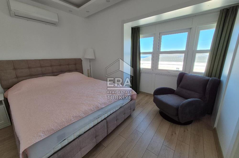 ÇEŞME YALIDA DENİZE YÜRÜME MESAFESİNDE HAVUZLU 4+1 VİLLA