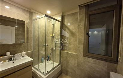 ÇEŞME YALIDA DENİZE YÜRÜME MESAFESİNDE HAVUZLU 4+1 VİLLA