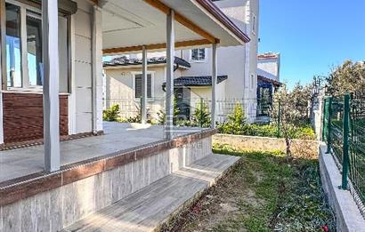 ERA ANGEL'DAN Ayvalık Altınova'da Denize 200mt 3+1 Satılık Villa