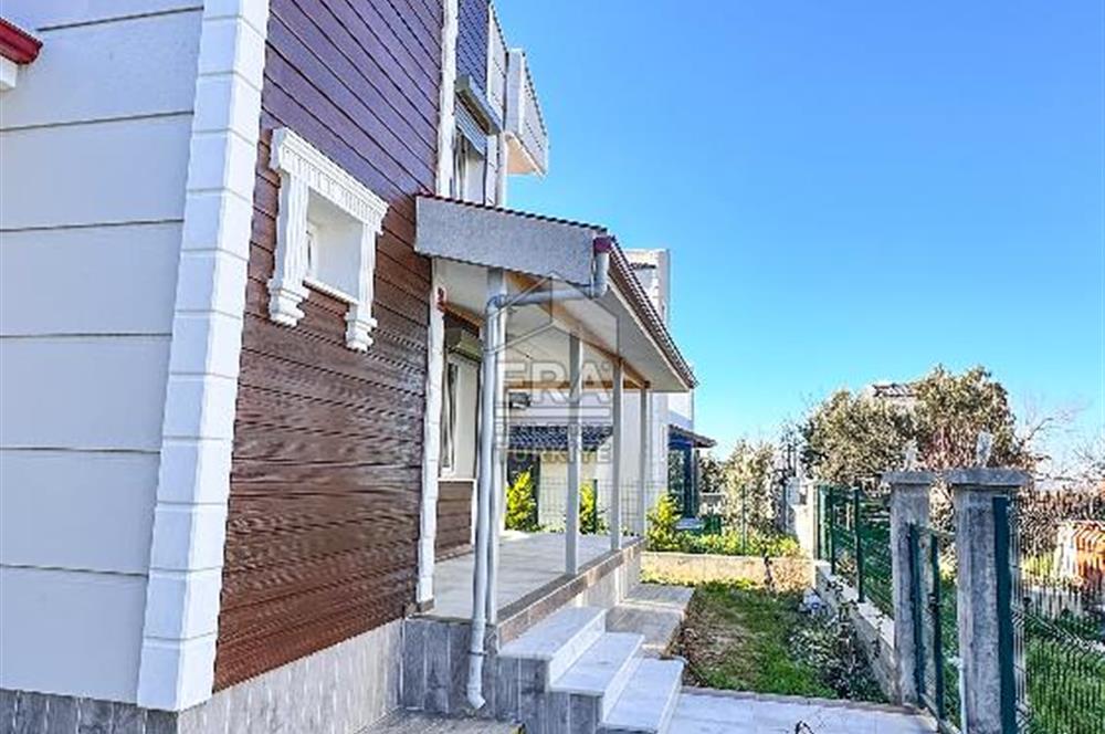 ERA ANGEL'DAN Ayvalık Altınova'da Denize 200mt 3+1 Satılık Villa