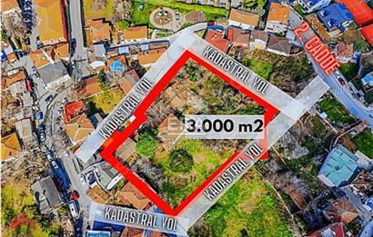 Zekeriyaköy de Satılık 3.000 m² Yola Cepheli Villa İmarlı Arsa