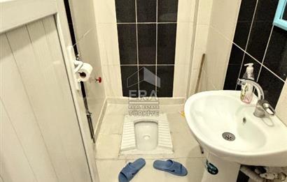 Pazaryeri Mahallesi’nde satılık 3 + 1 ara kat site içi