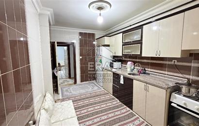 Pazaryeri Mahallesi’nde satılık 3 + 1 ara kat site içi