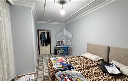 Pazaryeri Mahallesi’nde satılık 3 + 1 ara kat site içi