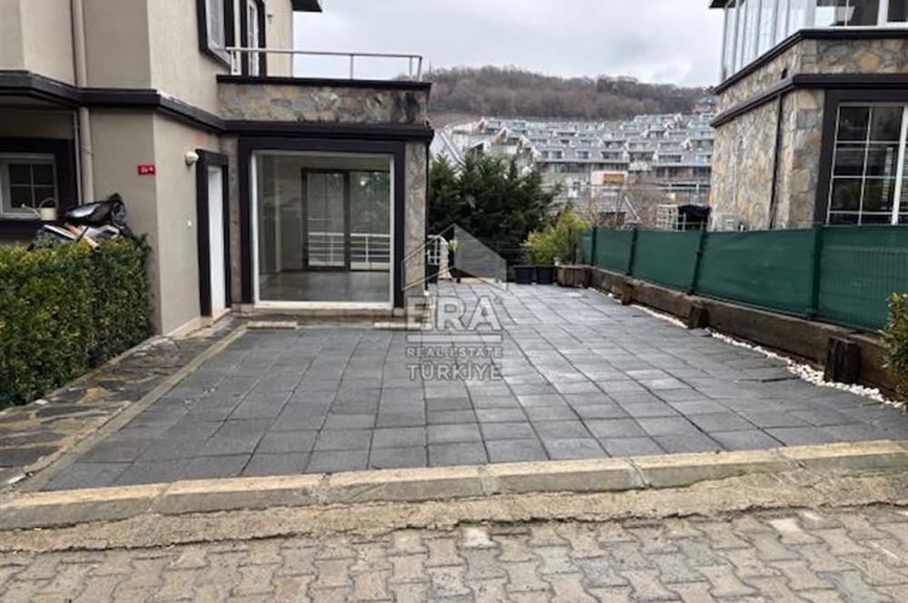 Uskumruköyün Seçkin Sitesi Belkıs Konaklarında 7+1 İkiz Villa