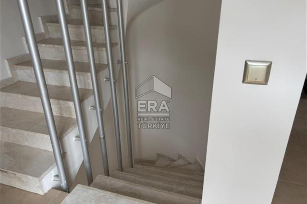 Uskumruköyün Seçkin Sitesi Belkıs Konaklarında 7+1 İkiz Villa