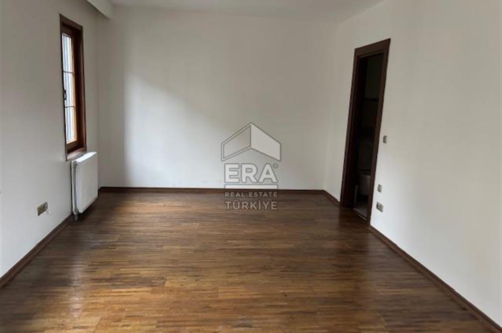 Uskumruköyün Seçkin Sitesi Belkıs Konaklarında 7+1 İkiz Villa