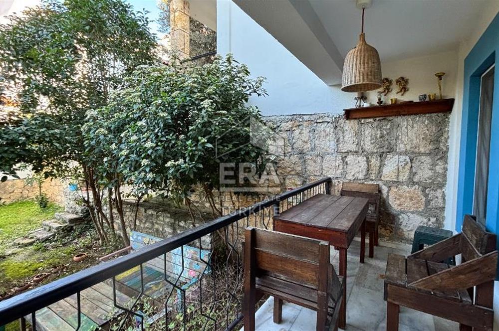 Foça Olivia Village Sitesi 2+1 Bahçe Katı Satılık
