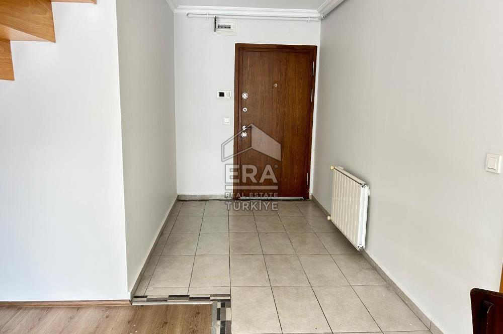 Zekeriyaköy çarşı da dubleks geniş teras lı ferah kiralık konut