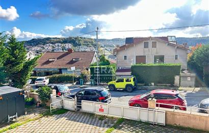 Zekeriyaköy çarşı da dubleks geniş teras lı ferah kiralık konut