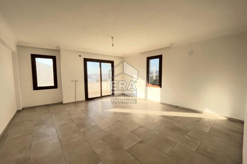 Datça Merkezde Yıllık Kiralık 3+1 Ayrı Mutfaklı 120m² Dubleks