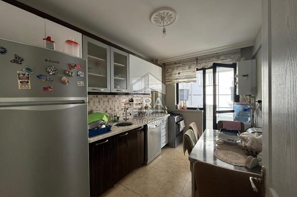ŞEHİTLER CADDESİ ÜZERİNDE ÇİFT BALKON 1. KAT 3+1 SATILIK DAİRE