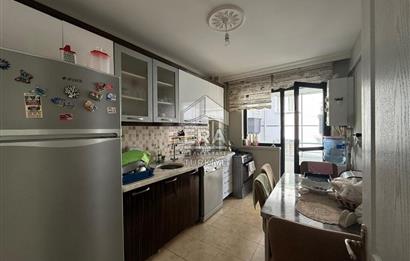 ŞEHİTLER CADDESİ ÜZERİNDE ÇİFT BALKON 1. KAT 3+1 SATILIK DAİRE