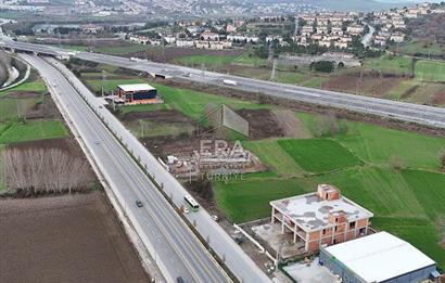 ERA KARAT Adapazarı Yenikent Yolunda Ticari Komple Kiralık Bina