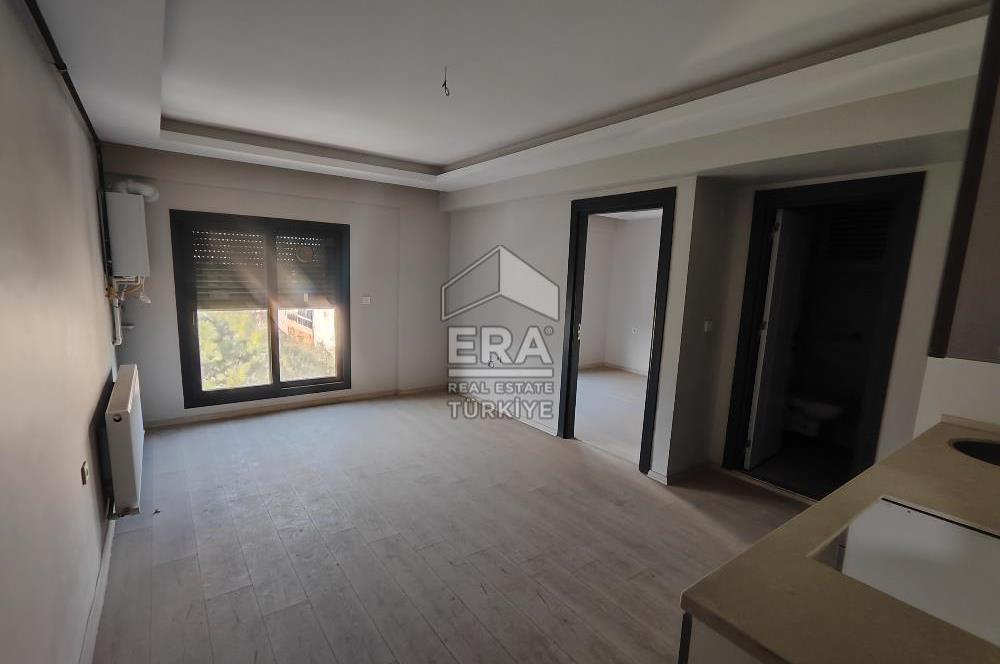 İZBANA YÜRÜME MESAFESİNDE SİFİR BİNADA KİRALİK 1+1 DAİRELER