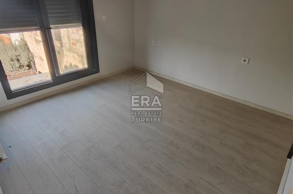 İZBANA YÜRÜME MESAFESİNDE SİFİR BİNADA KİRALİK 1+1 DAİRELER